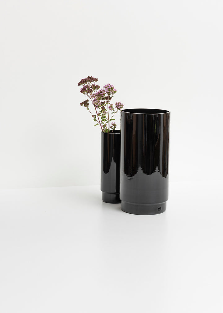 Pot 02