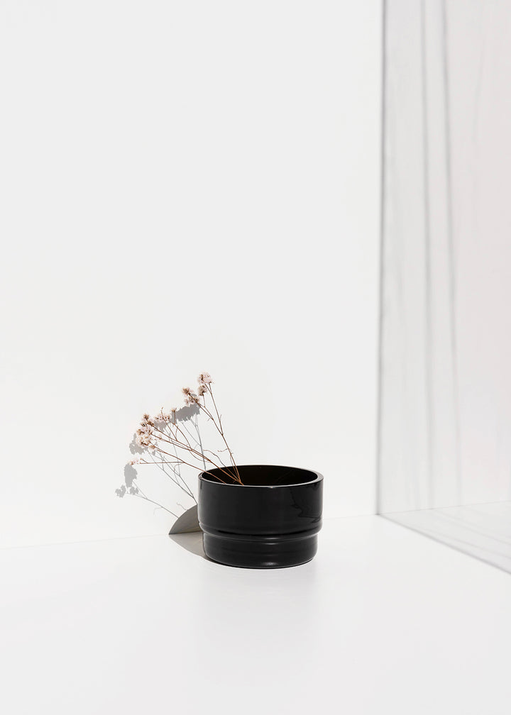 Pot 05
